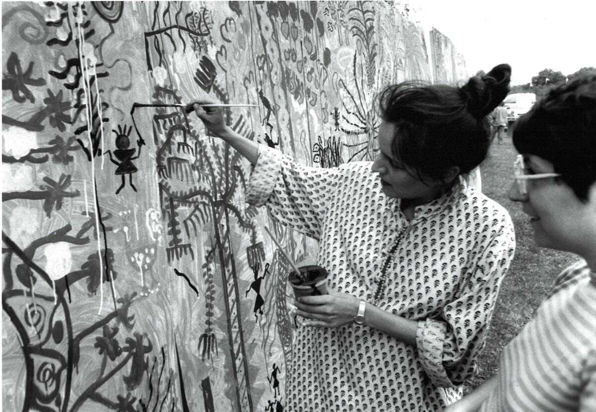 Mapa estilizado de la región de los Himalayas con flechas que muestran la difusión del movimiento